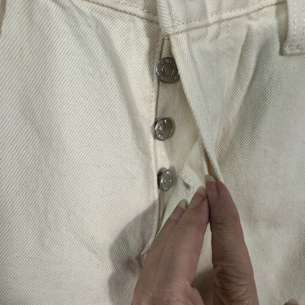 Levi’s Women’s White 501  Butterfly Jeans Size 30 x 28 EUC - Picture 6 of 12